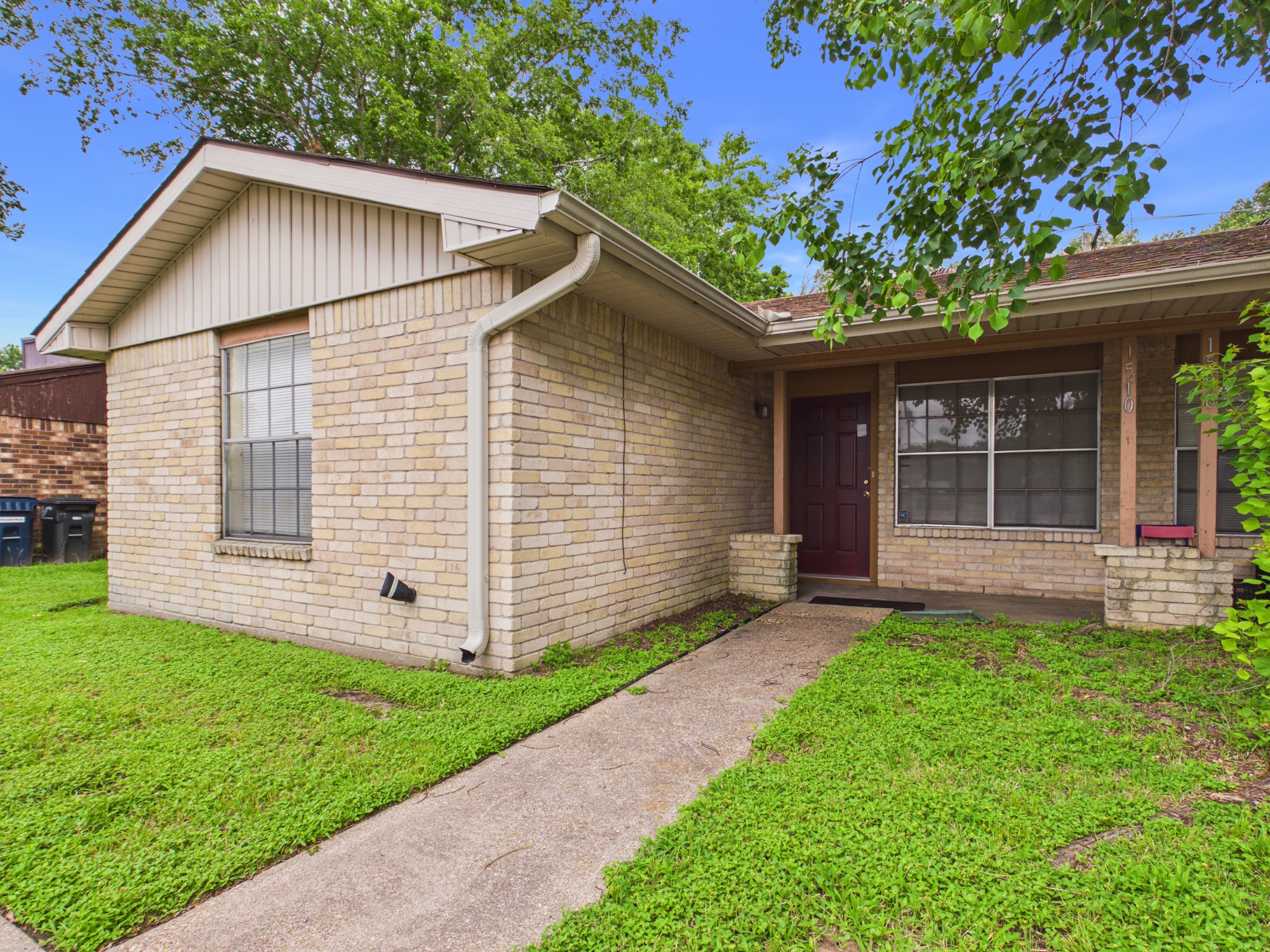 1510 Hawk Tree Drive
